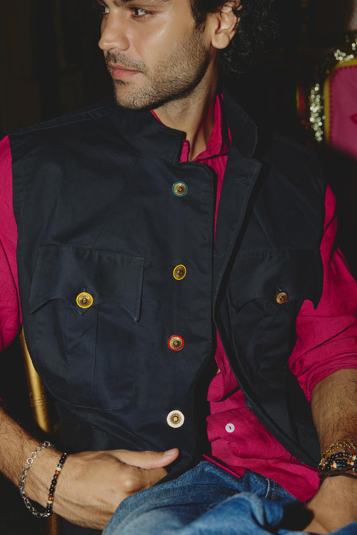 পুরুষদের সংগ্রহ থেকে পুরুষদের সংগ্রহ থেকে