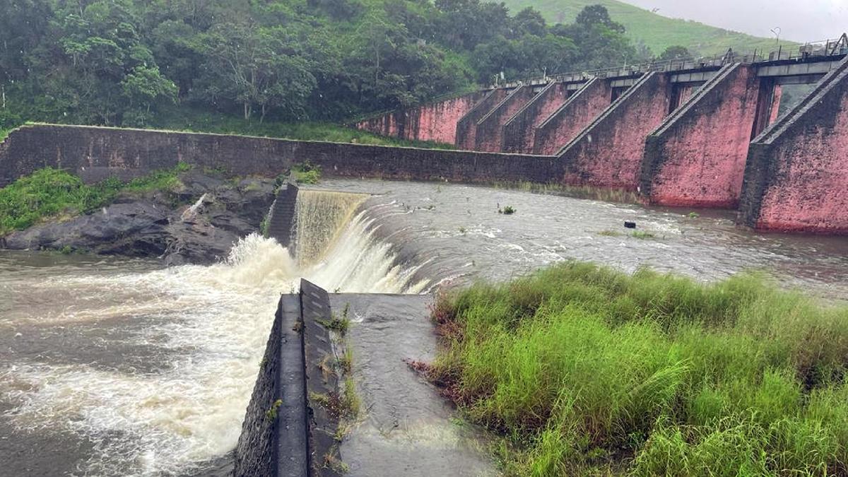 Water level in Mullaperiyar dam stands at 115.15 feet