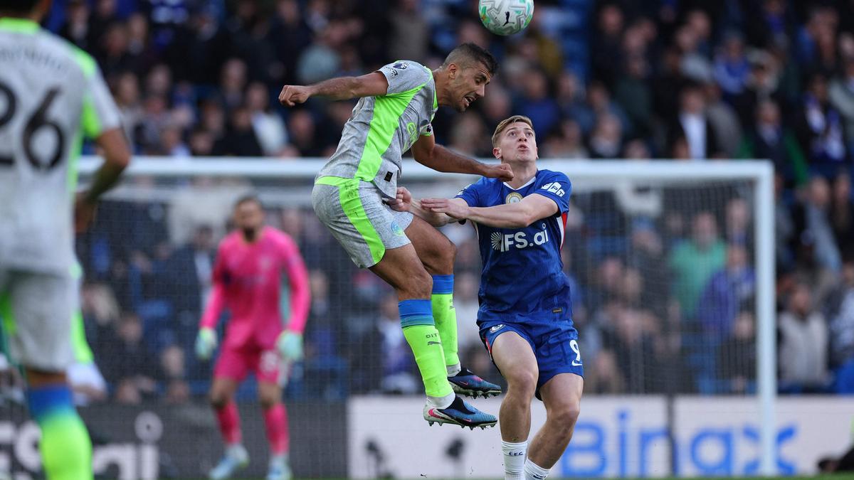 Man City closes in on Arsenal in Premier League title race with 3-0 win over Chelsea