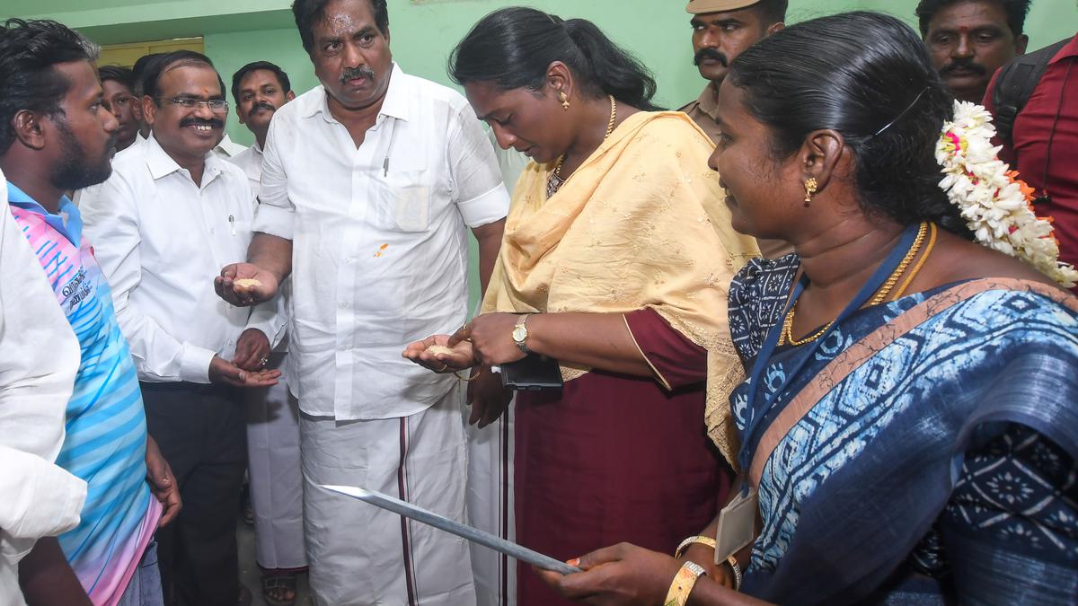 Minister promises prompt action on petitions from public; gives away ₹1.06 crore revolving funds to SHGs in Madurai