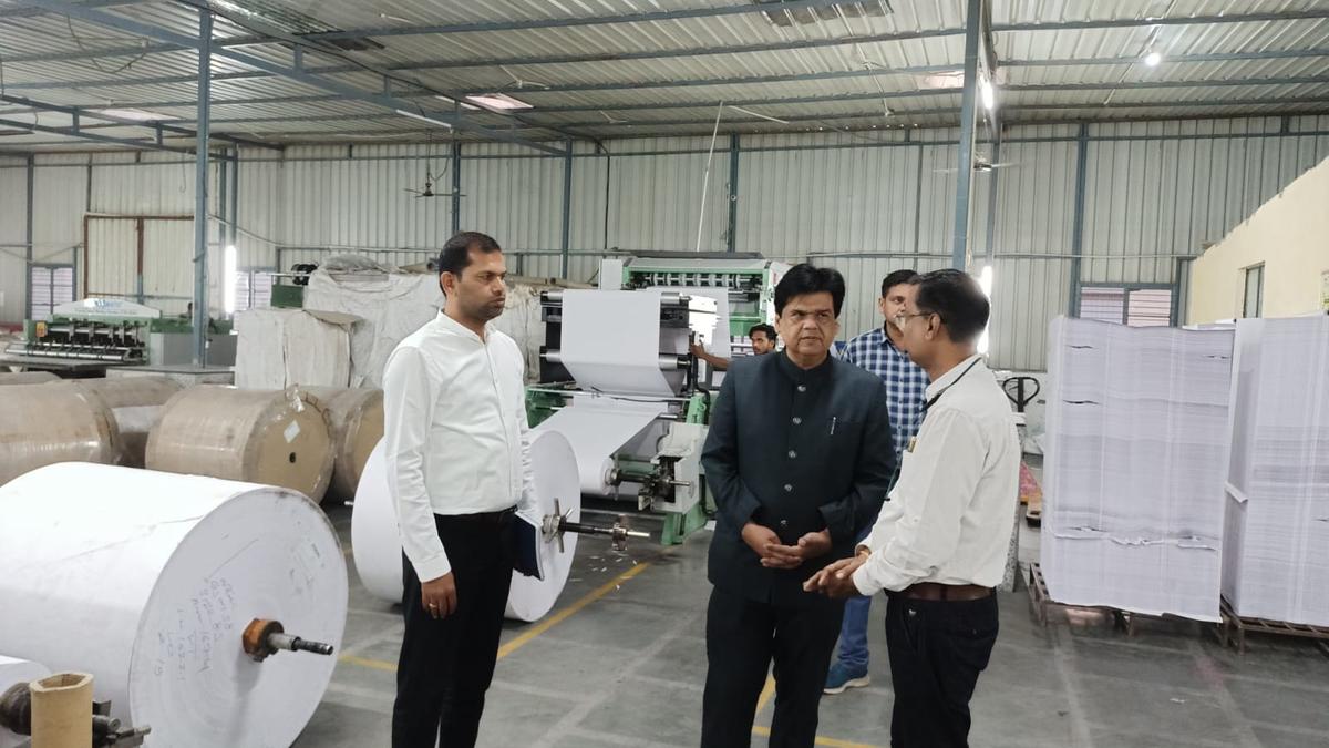 No compromise on quality of works under Nadu-Nedu, says Praveen Prakash