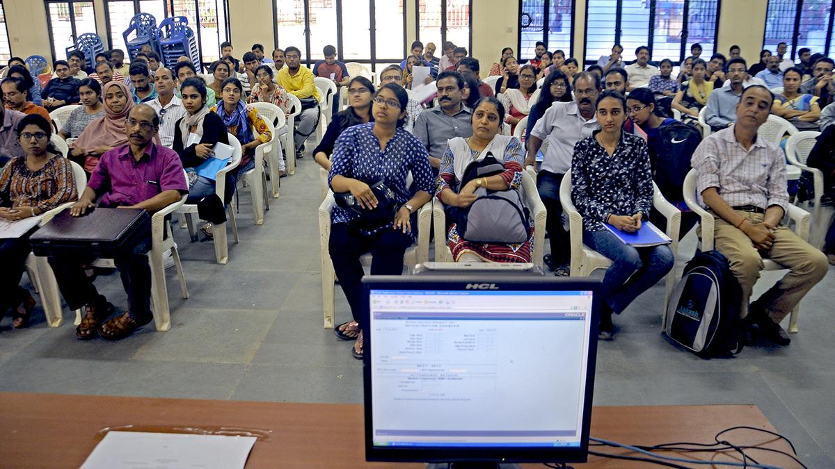 Candidates struggle to apply for PGCET due to technical glitches, Karnataka Examinations Authority extends deadline