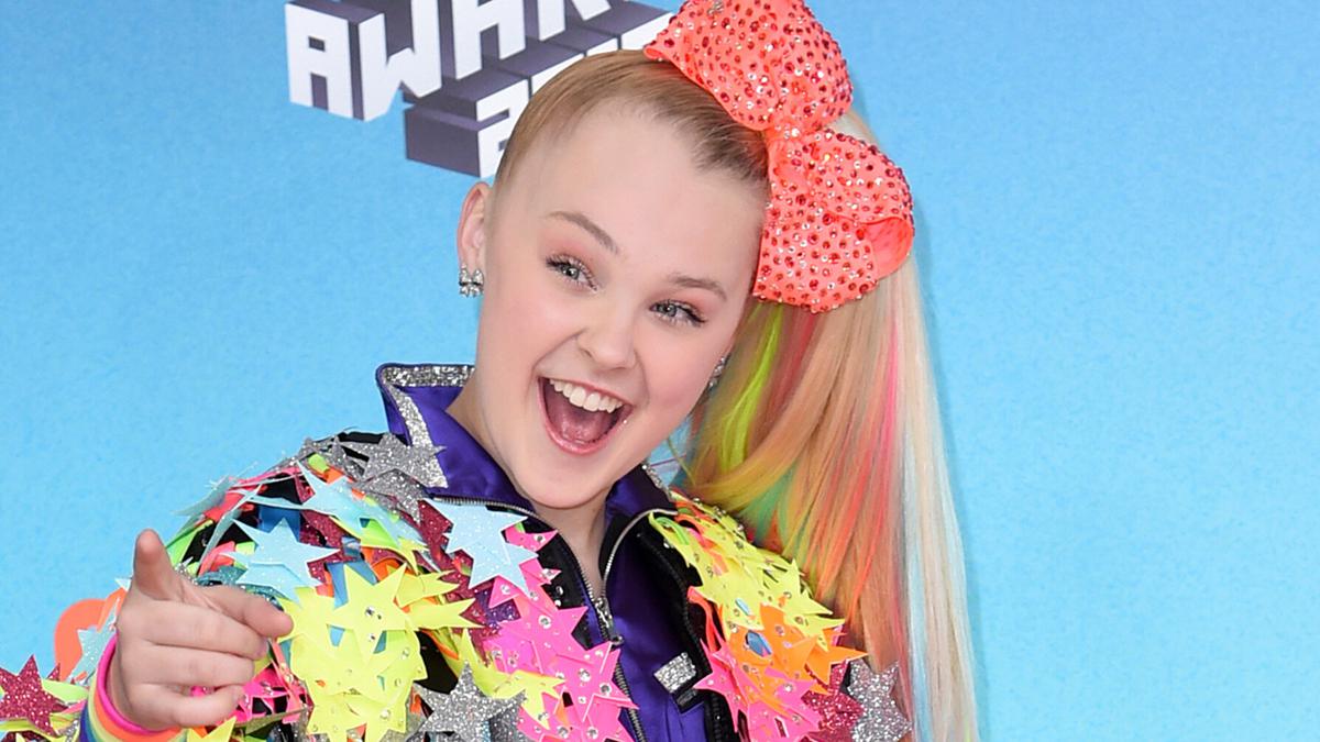 Jojo Siwa to lead horror-thriller movie ‘All My Friends Are Dead’