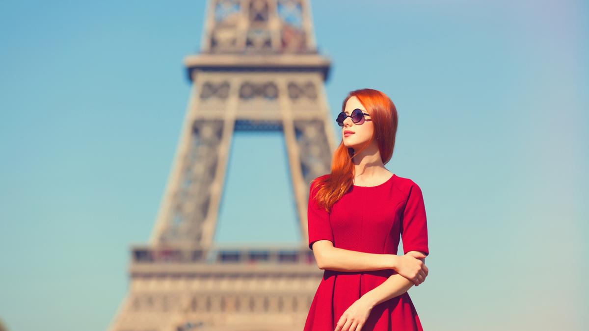 Review of Maud Ventura’s dark comedy novel, Make Me Famous