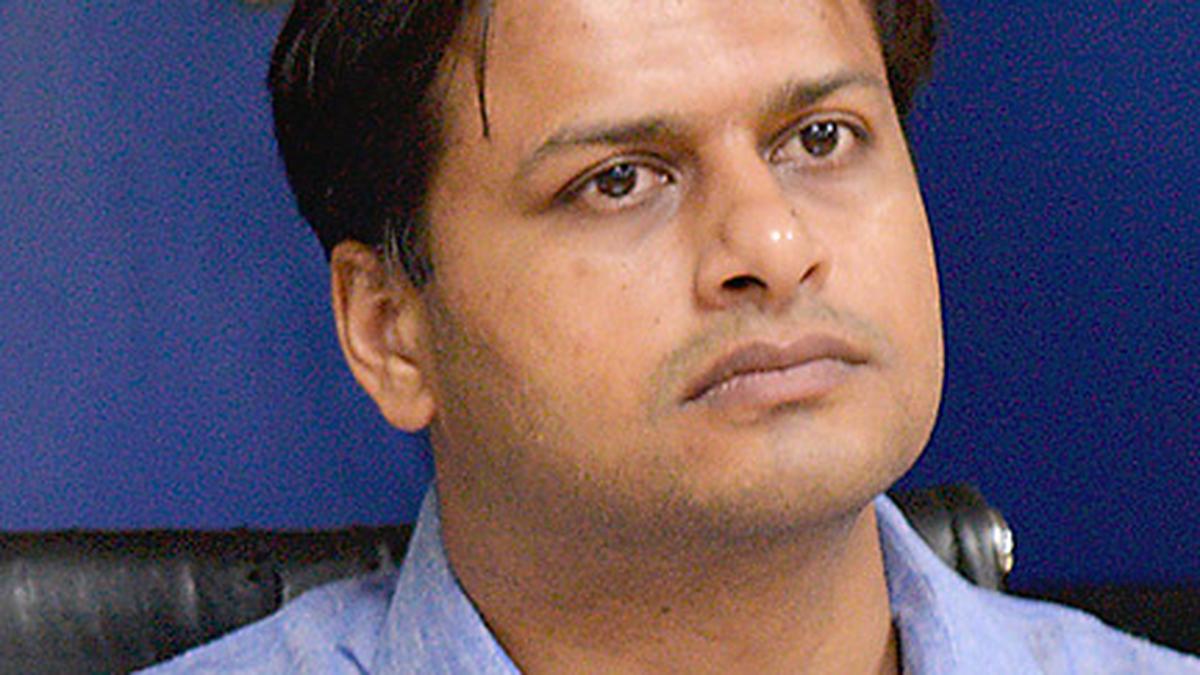 Kejriwal to Planning Dept.: recall order locking DDC V-C office