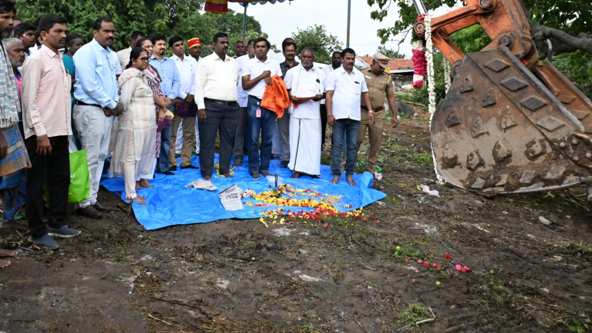 CII, Titan take up Thalapalli lake desilting project in Krishnagiri