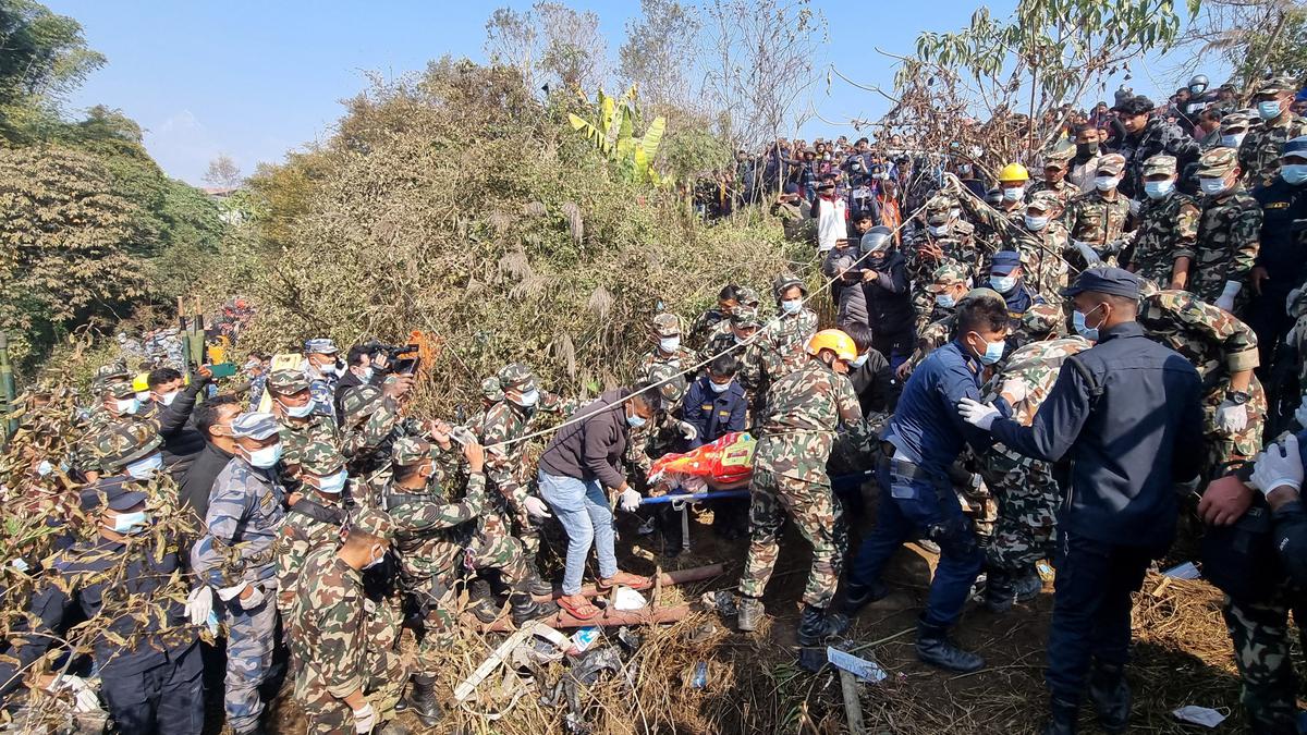 नेपाल विमान क्रैश : 72 सीटों वाले विमान में 8 विदेशी और 5 भारतीय यात्री थे सवार, ऑपरेशन में 42 शव बरामद- Nepal plane crash: 8 foreigners and 5 Indian passengers were on board the 72-seater aircraft, 42 bodies recovered in the operation