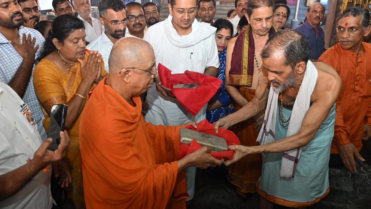 Bars of silver, copper, brass offered to Kadri Manjunatha temple