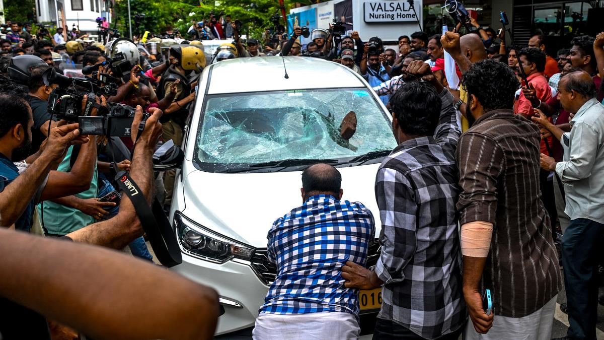 ED raid at Kerala Leader of the Opposition Pinarayi Vijayan’s residence sparks fury across State