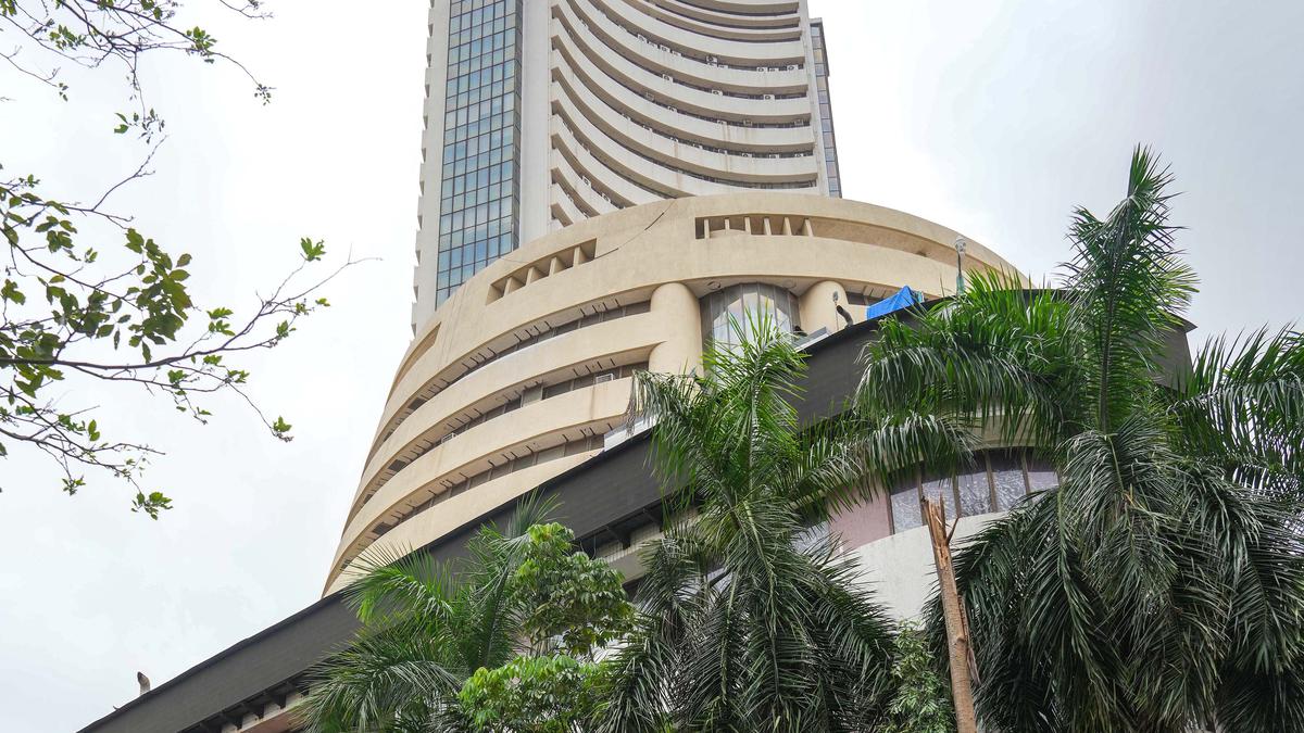 Sensex, Nifty touch record high levels in early trade