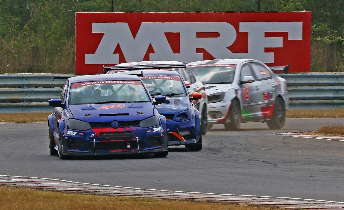 Biren Pithawalla (90) en route a double in the Indian Touring Cars category.