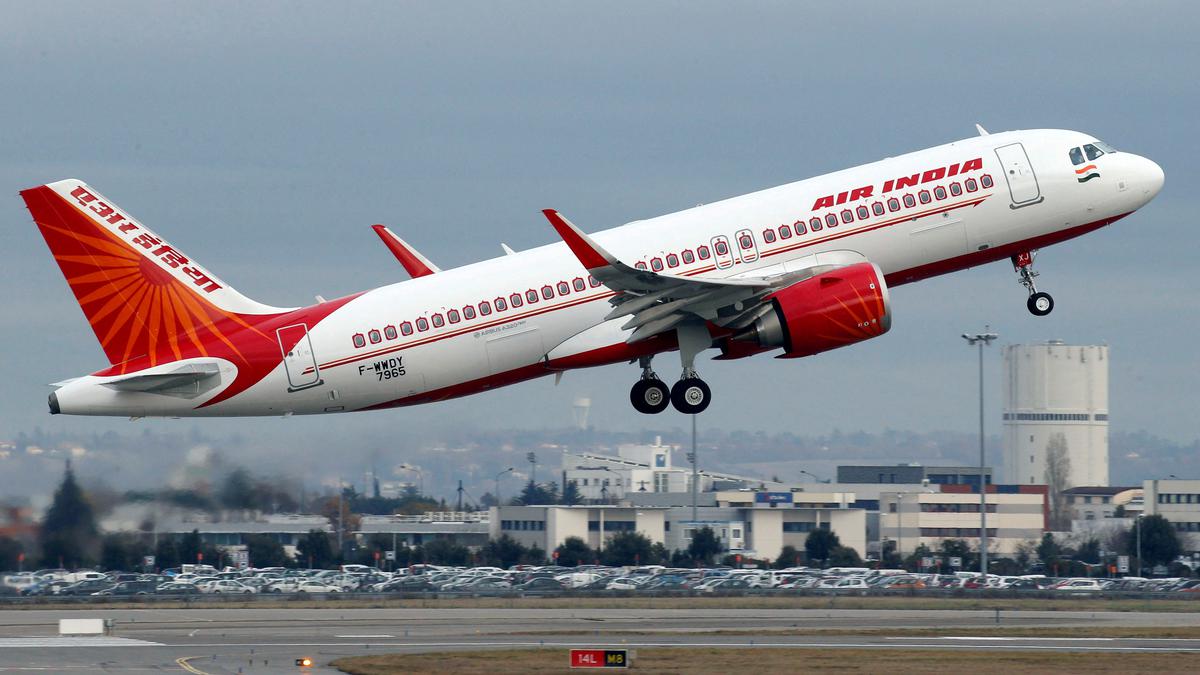 Air India pilot unions threaten stir over revised wage norms