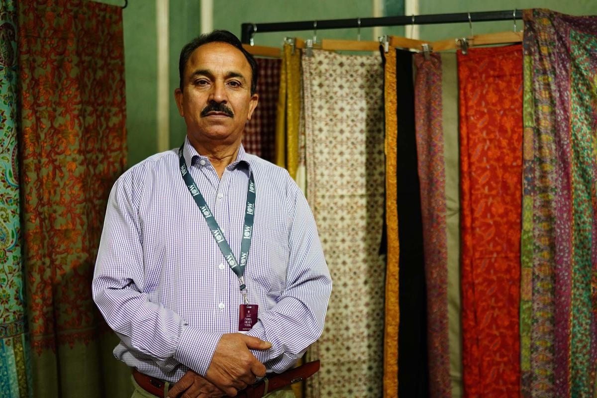 Khwaja Nazir Ali, Sozni craftsperson