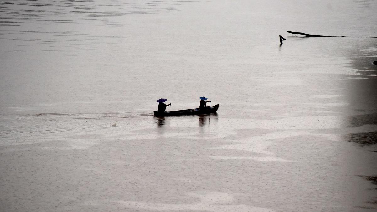 Five fishermen stranded in Arabian sea rescued 