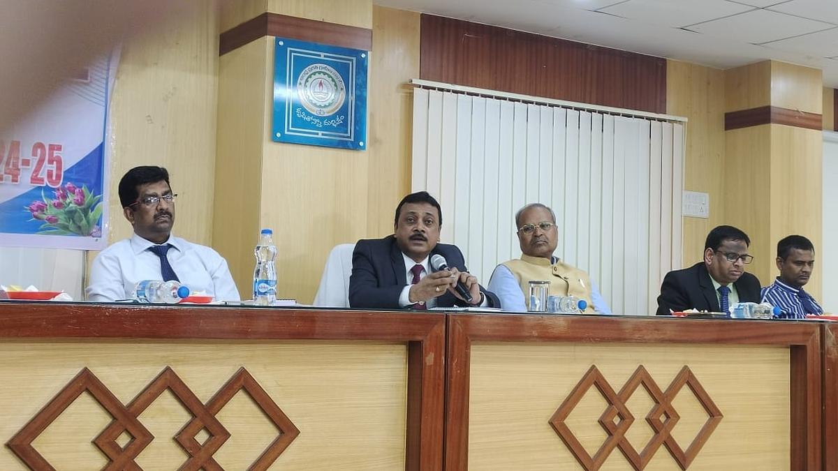 Andhra Pragathi Grameena Bank reports net profit of ₹639 crore in FY 2024-25 do sex