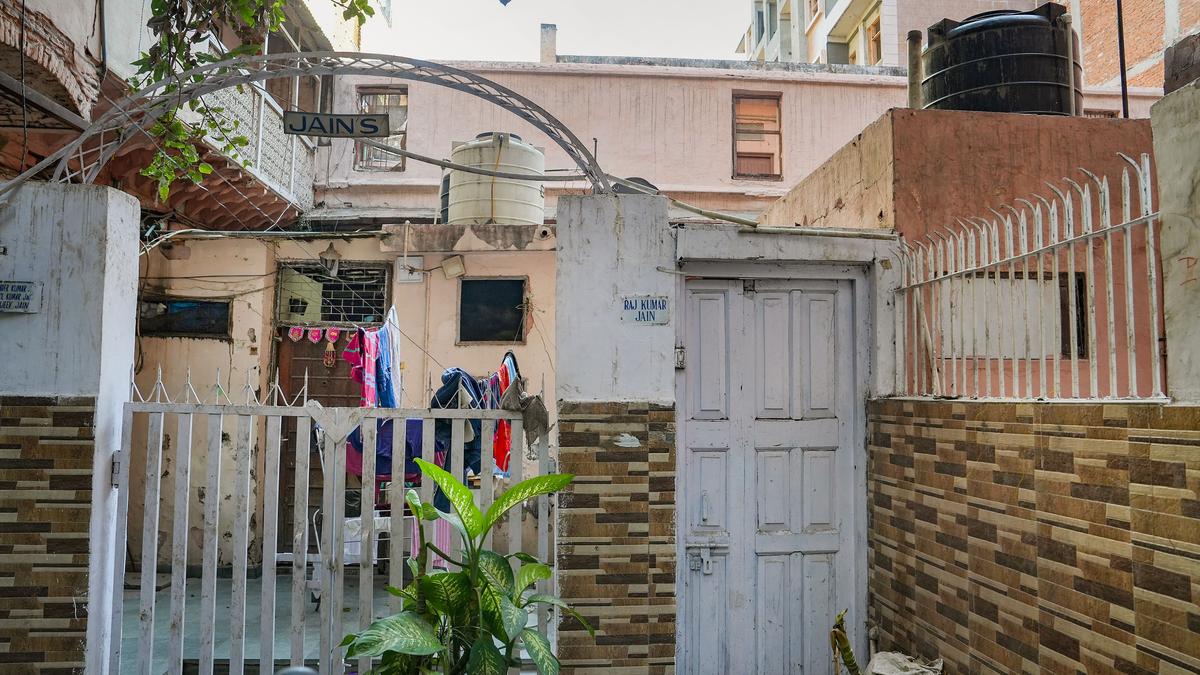 Before Partition, young Musharraf lived in a haveli at Daryaganj in