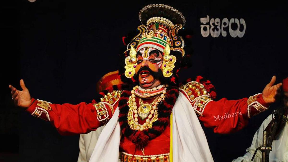 58-year-old Yakshagana artiste dies while performing on stage at Kateel