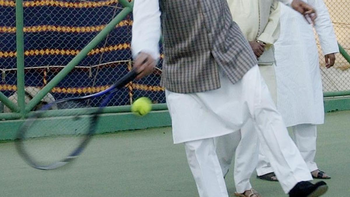 S.M. Krishna: An avid tennis enthusiast who visited Wimbledon frequently