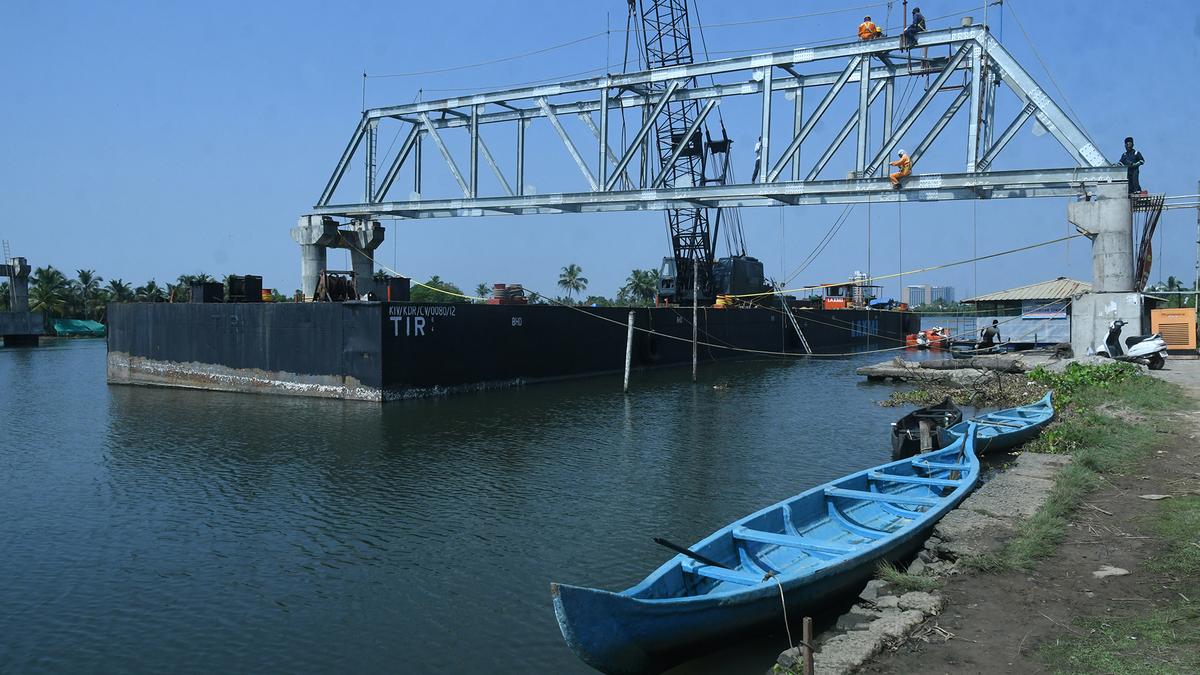 Maradu council moves resolution to remove hurdles in construction of Valanthakad bridge