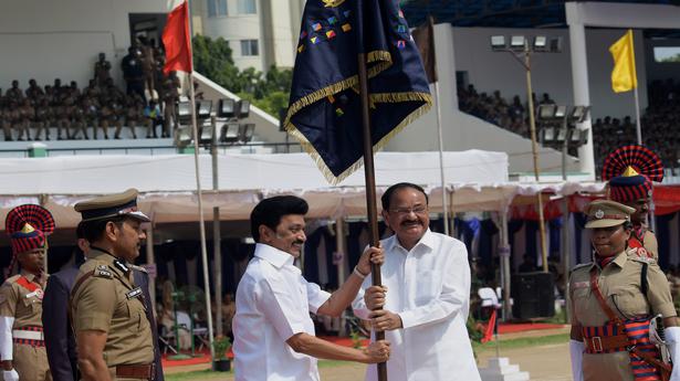 Vice-President presents the ‘President’s Colours’ to Tamil Nadu Police