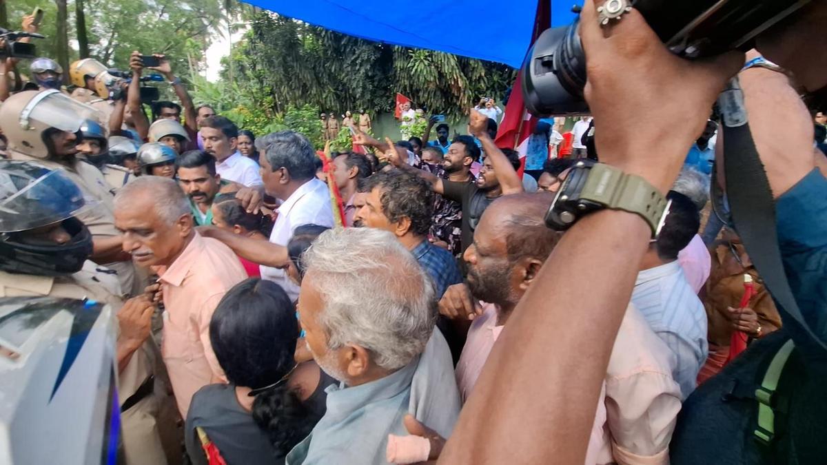 Eviction attempt triggers high tension at Dalit settlement in Kunnathunadu