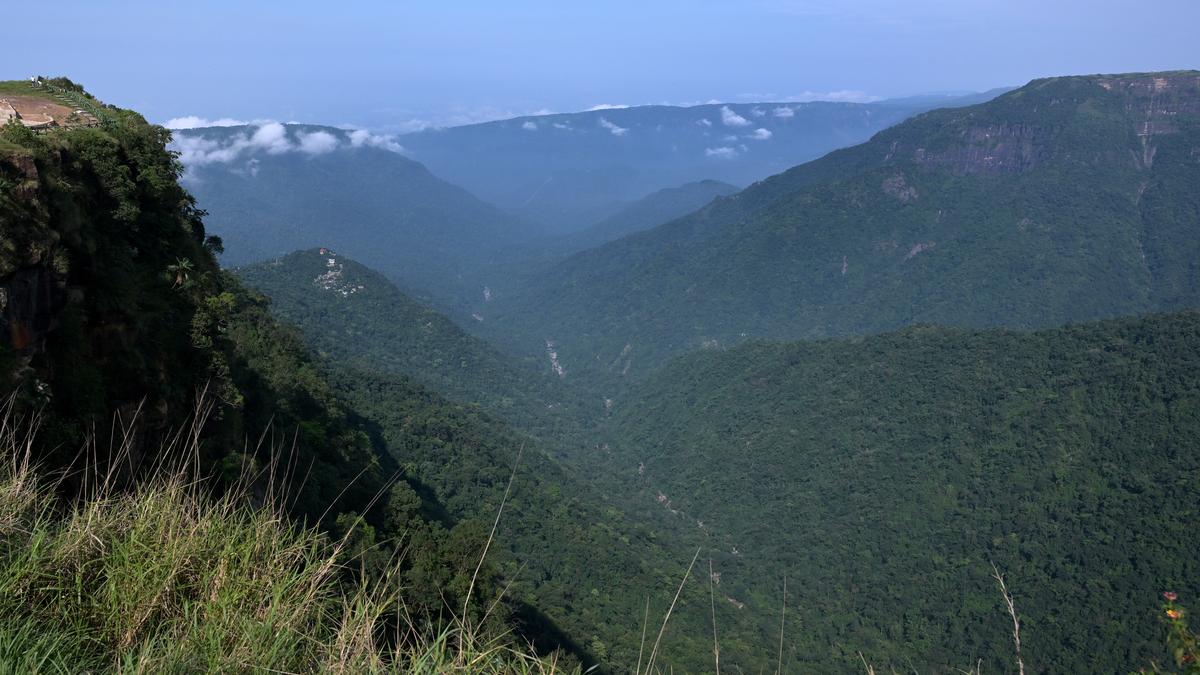 Mandatory guide rule for treks in Sohra following tourist deaths
