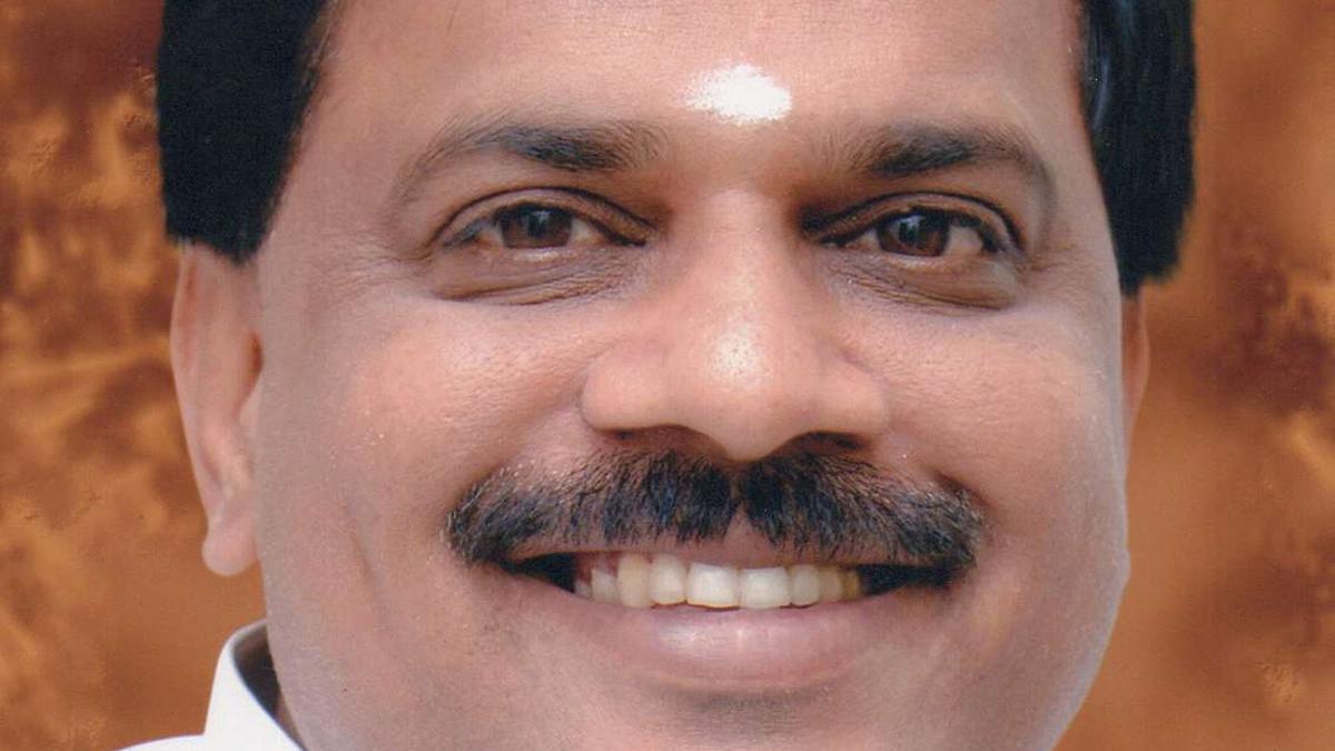 Thalavai Sundaram relieved of AIADMK Kanniyakumari (East) district secretary post