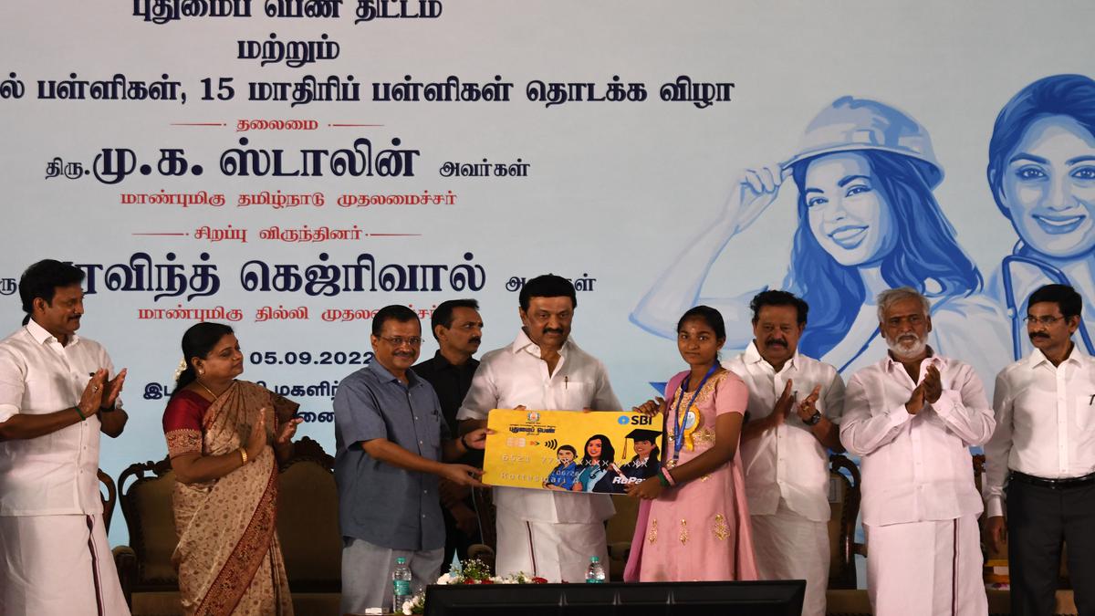 Pudhumai Penn scheme launch in Tamil Nadu | Chief Ministers Stalin, Kejriwal share dais