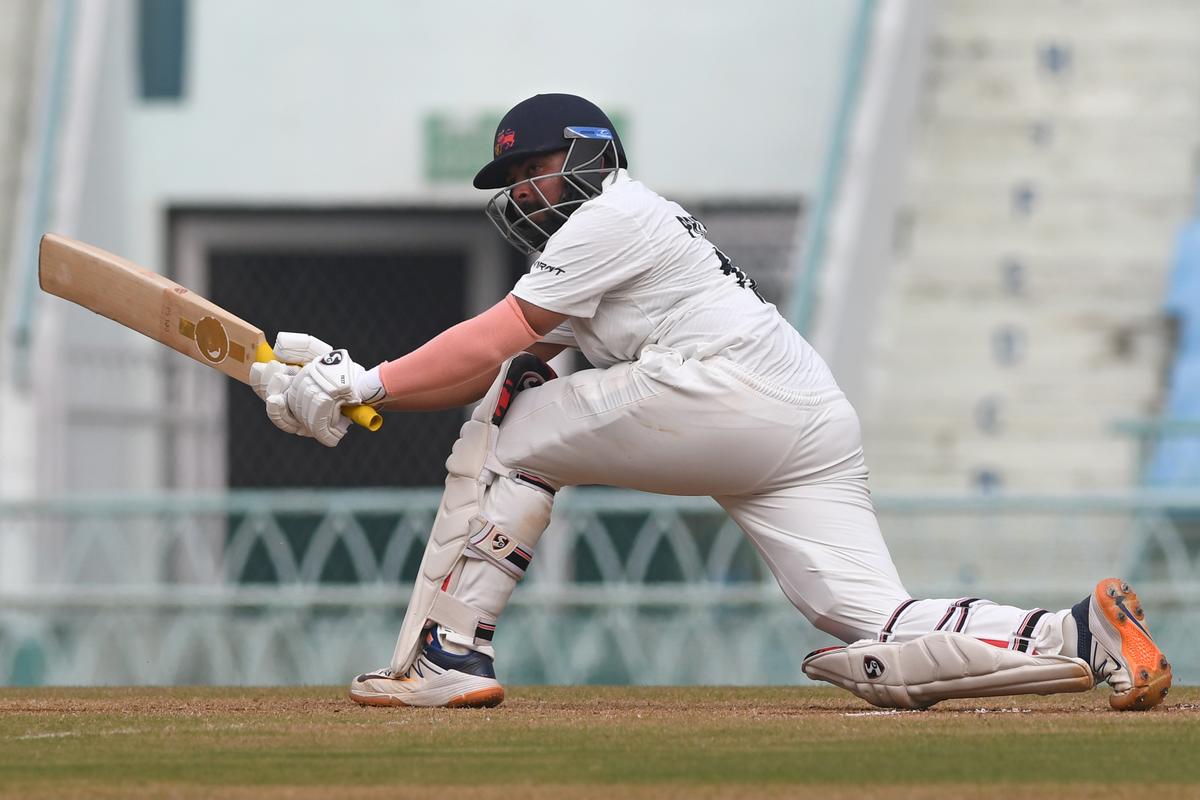 Irani Cup | Spinners rule the roost as Mumbai tightens its noose round RoI