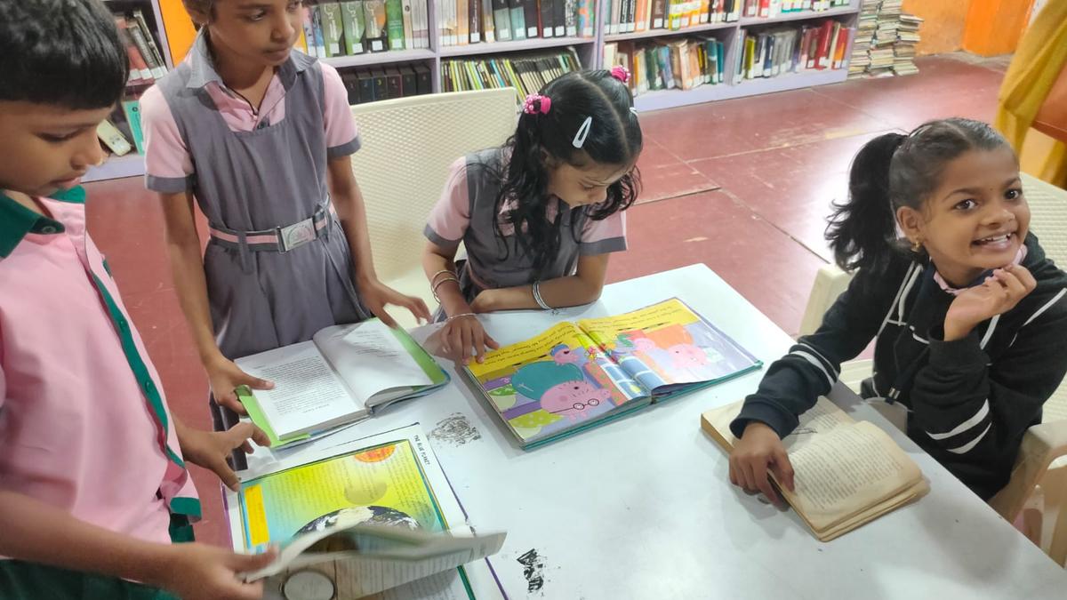 During Reading Week, a first visit to the library for students of