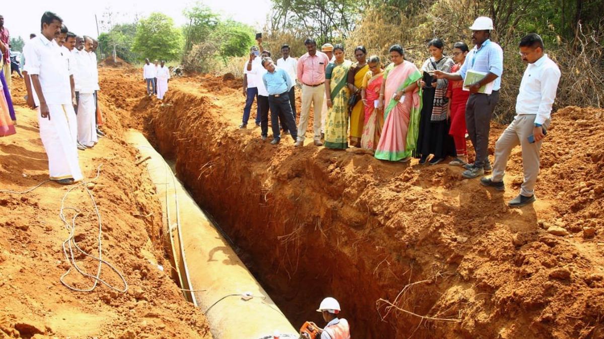 Mayor, Commissioner inspect Mullaperiyar drinking water project work at Pannaipatti