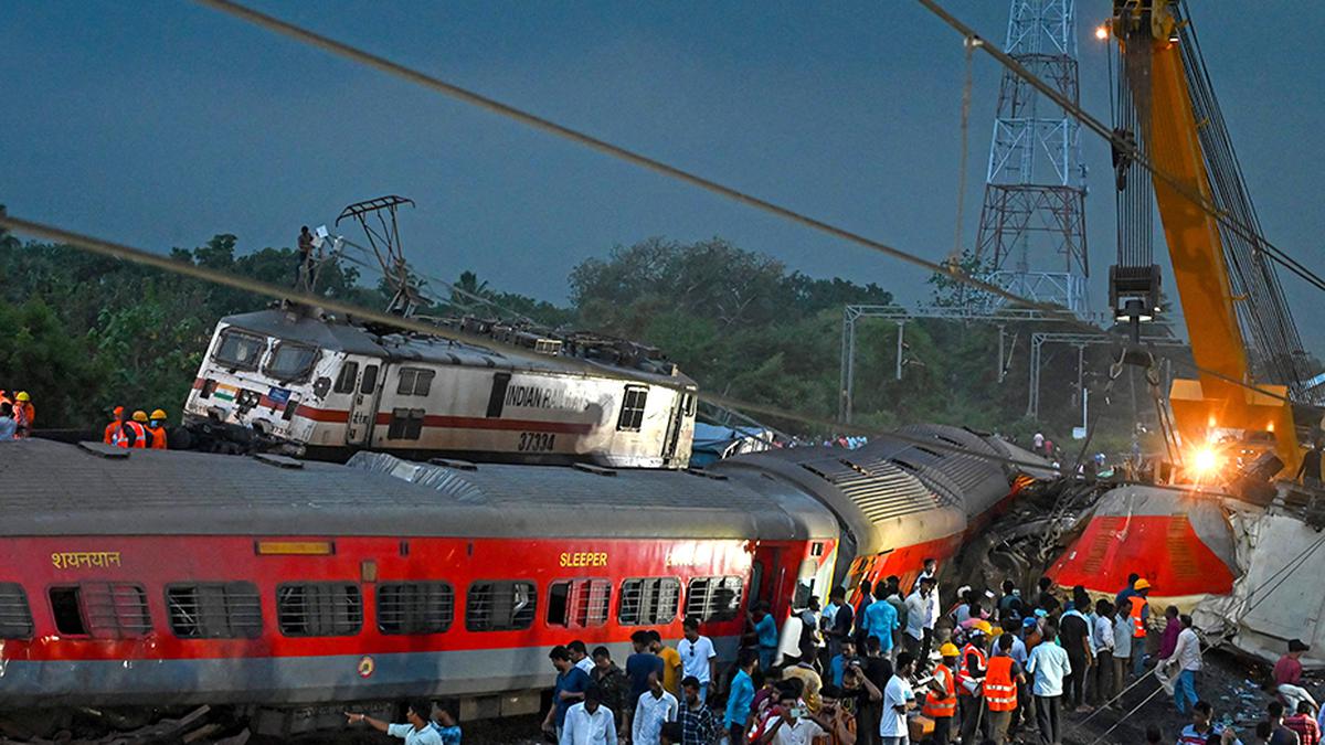 Odisha rail accident | Team of doctors rushed to provide medical aid to injured