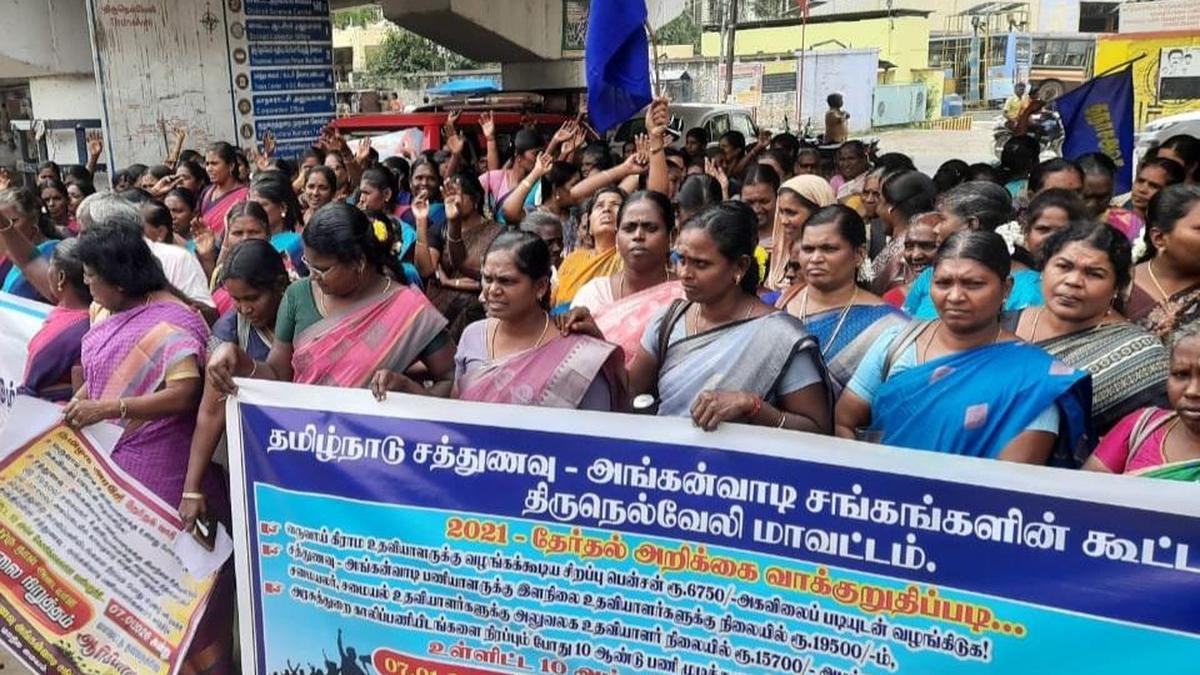 Anganwadi workers seek minimum special pension