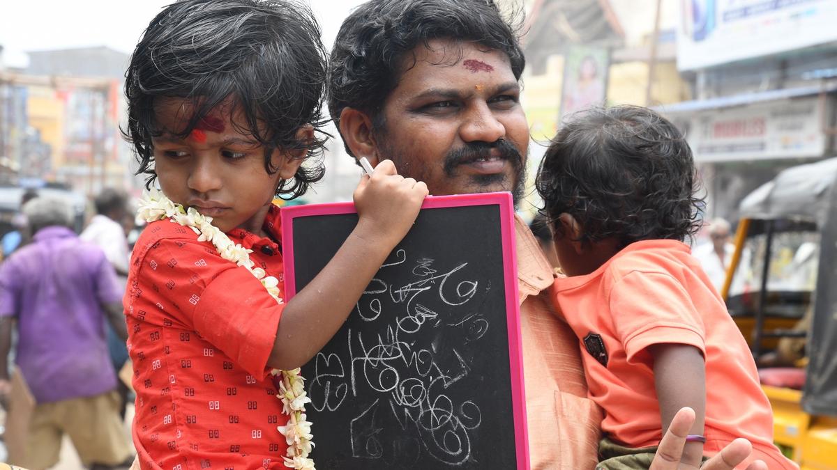 PM Modi extends greetings to people on Vijayadasami