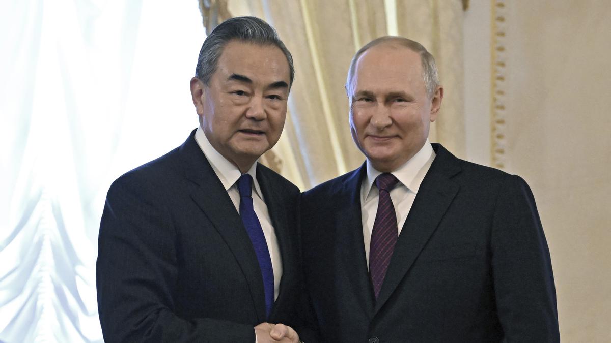 Beijing, Moscow must deepen cooperation: China foreign minister