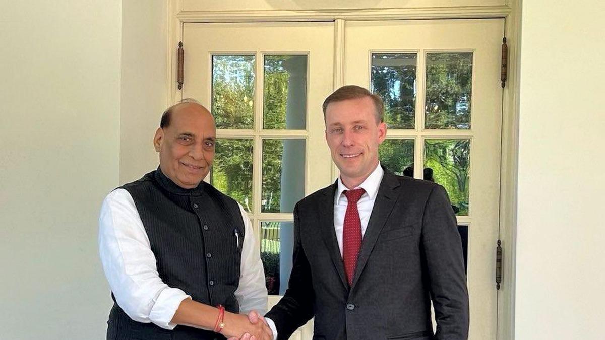 Rajnath Singh interacts with defence industry leaders in U.S.