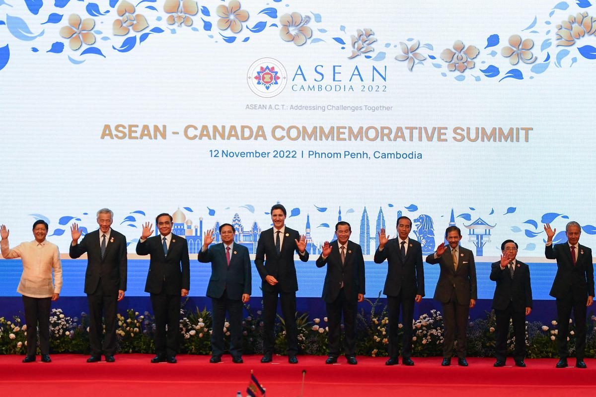 Biden in Cambodia as global leaders join Southeast Asian summit