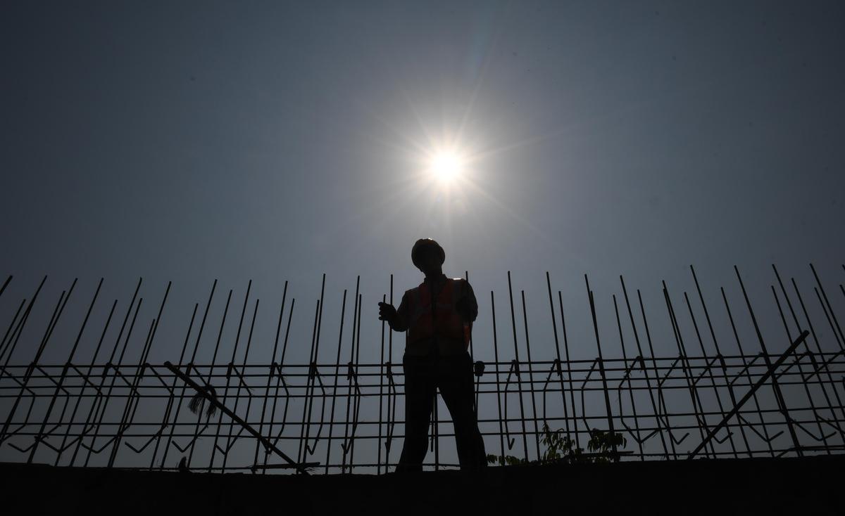 Struggling under sun: Outdoor workers face the brunt of rising temperatures amid inadequate protection. 