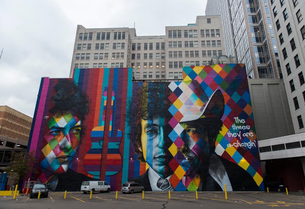 A mural of Bob Dylan by Brazilian artist Eduardo Kobra on display in downtown Minneapolis, Minnesota, in 2016, when Dylan was awarded the Nobel Prize in Literature.