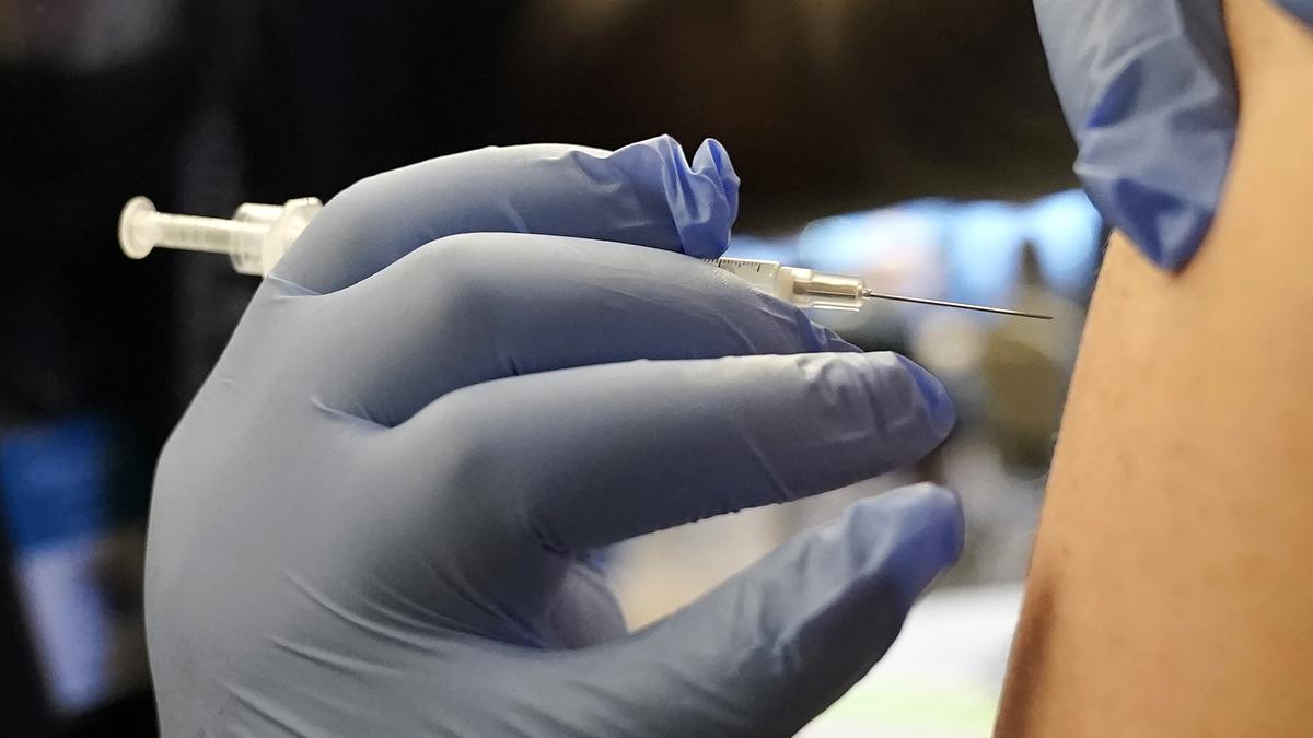 Un panel du CDC américain recommande une large utilisation des vaccins COVID-19 mis à jour
