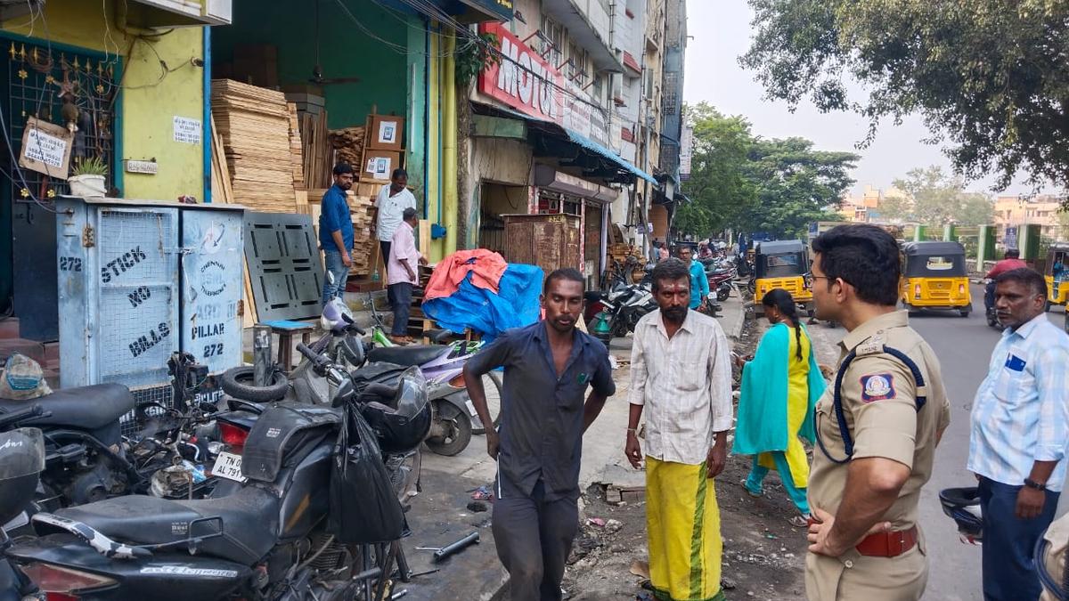 Chennai traffic police launch drive to remove abandoned and illegally parked vehicles