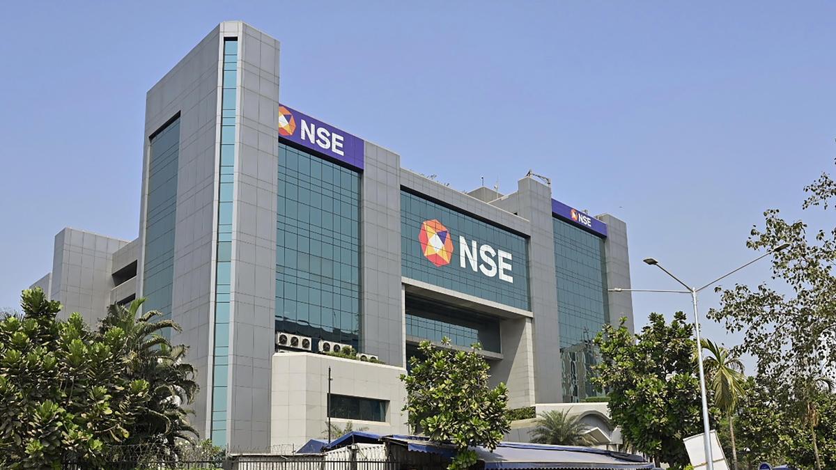 Stocks markets open firm but later turned choppy amid mixed global cues