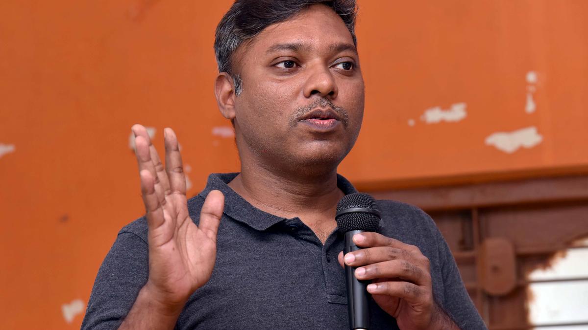 Cong. MP Sasikanth’s indefinite hunger protest enters day two