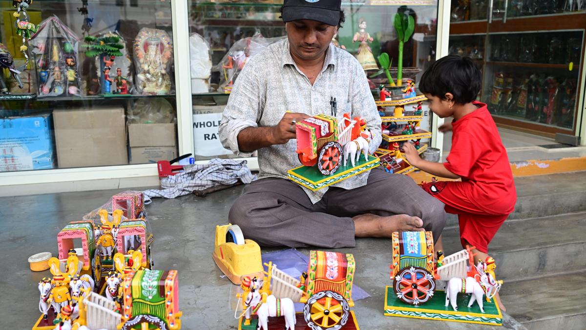 Kondapalli festival to be held annually, says Minister