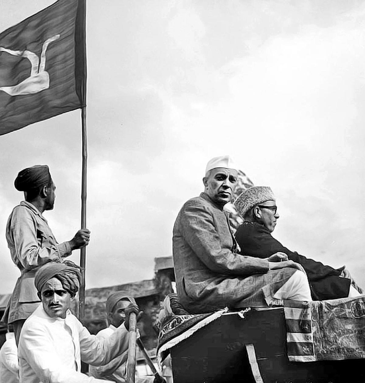 Jawaharlal Nehru and Sheikh Abdullah on a river cruise in Srinagar, during Nehru’s visit to Kashmir in May 1948.