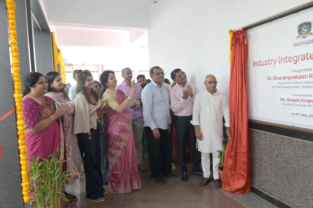 thehindu.com - The Hindu Bureau - Minister advocates for industry-integrated centres to bridge skill gap among students
