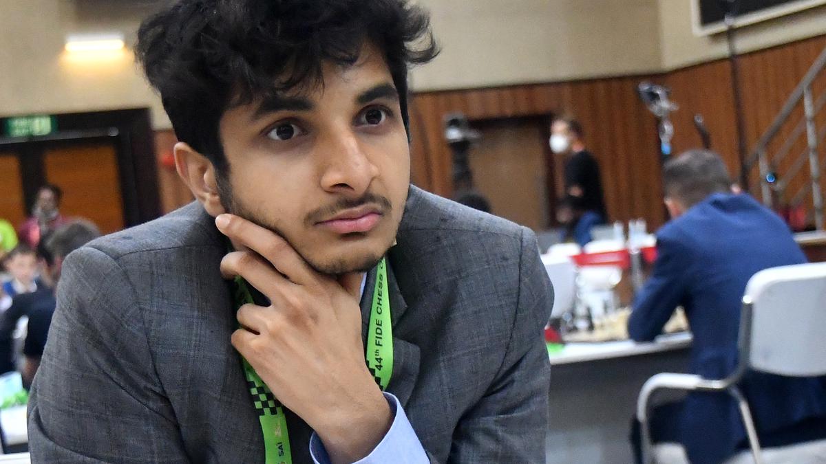 Indian Grandmaster Vidit Gujrathi beat Ian Nepomniachtchi of Russia 2-0 to  enter quarterfinals of FIDE Chess World Cup in Baku, Azerbaijan