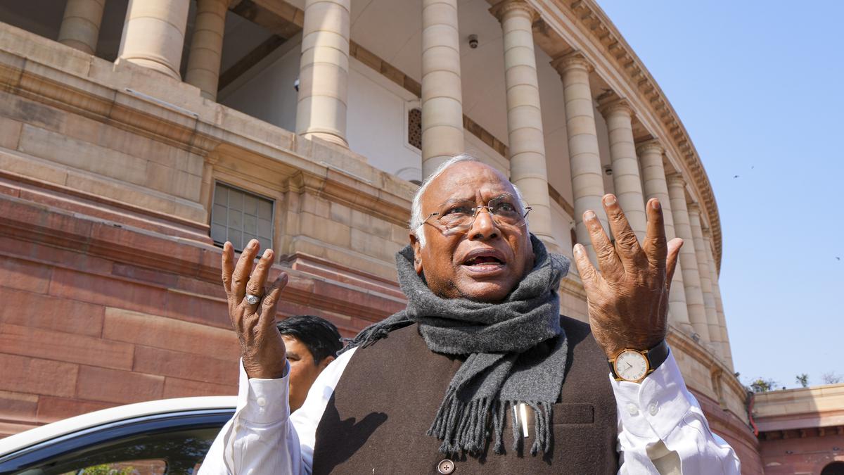 Left-leaning unions urge Kharge to reconsider protests in front of LIC offices