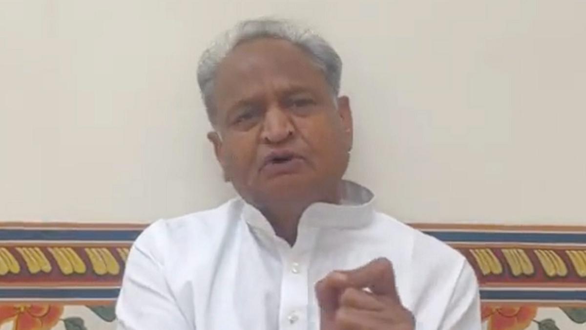 After Gehlot covenes late-night meeting, Rajasthan Minister says State MLAs to reach Delhi if CM files nomination