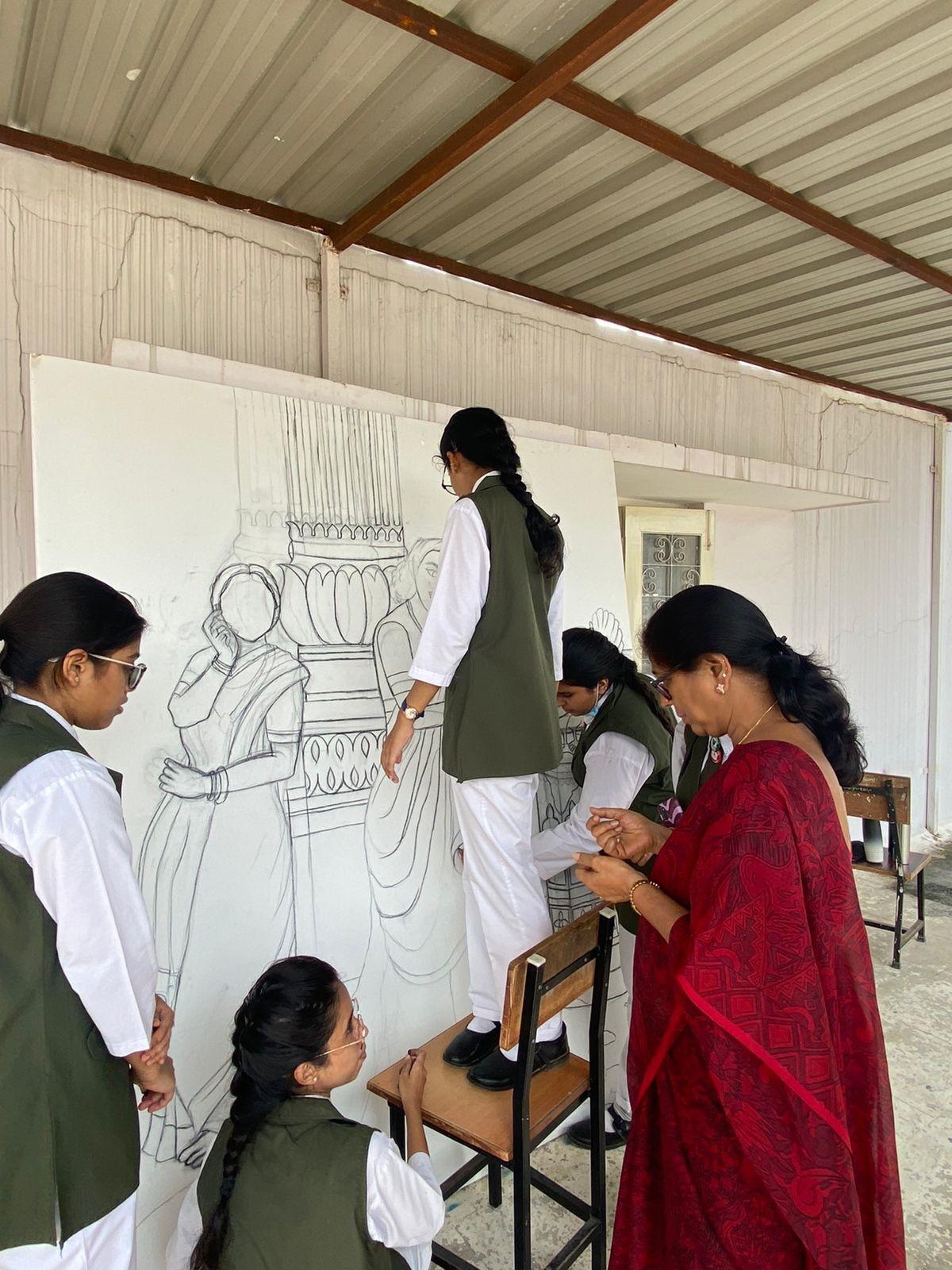 Students in the workshop (file photo.)